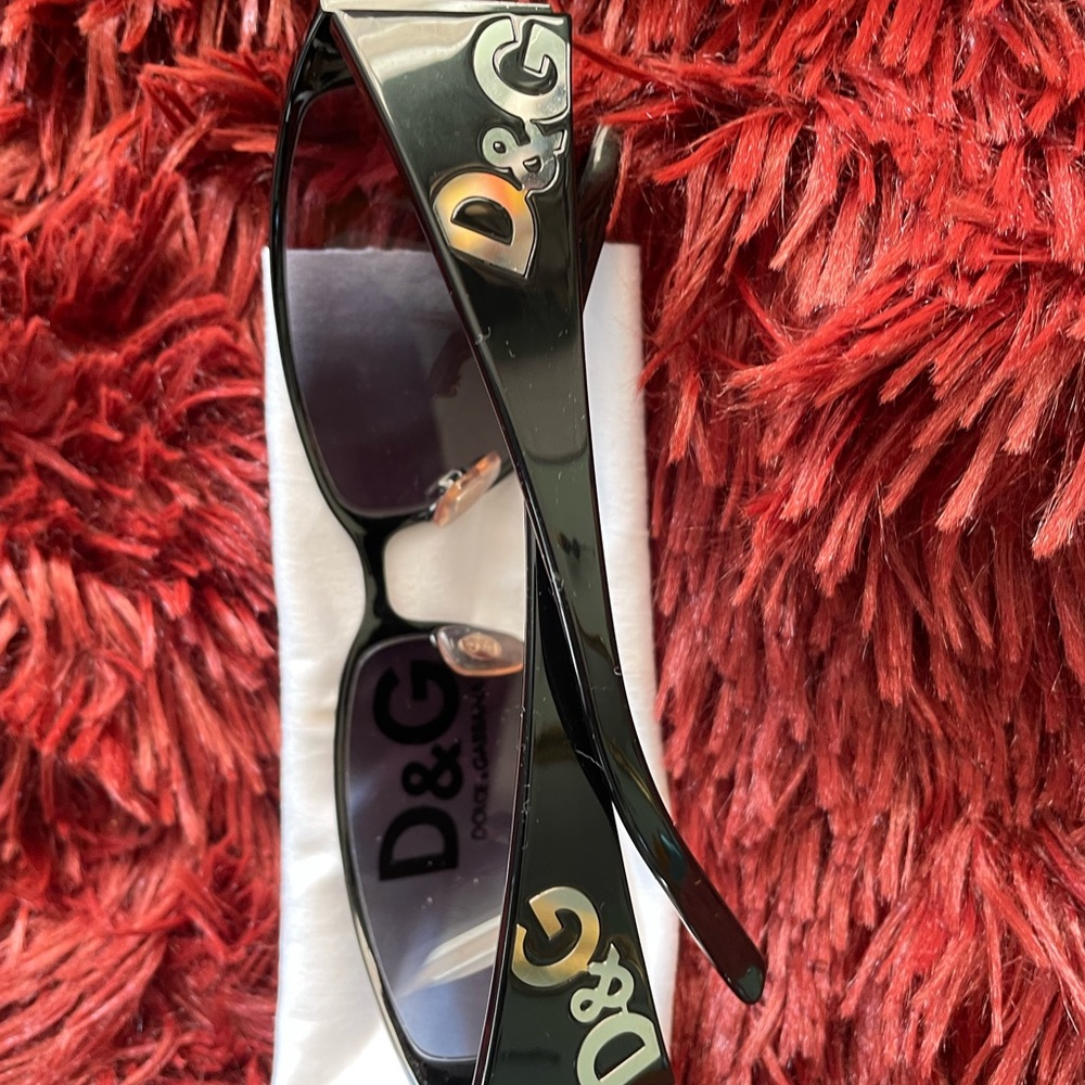 D&G sunglasses. Authentic. In original case. - Picture 14 of 16